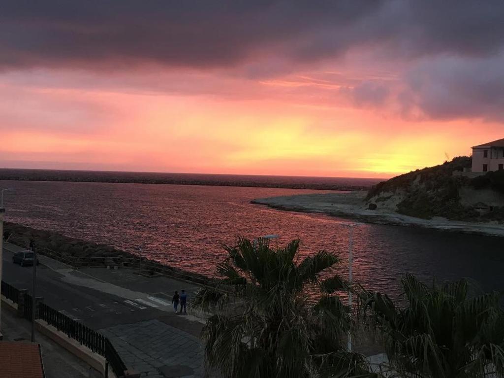 B&B Del Porto 布沙滨海 外观 照片